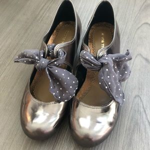 All black Mary Jane shoes, silver Sz 6